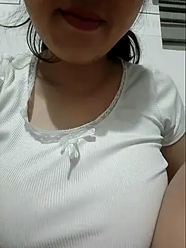 Shine_Mai's Live XXX Chat