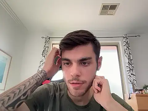 Omarnede's Webcam Show