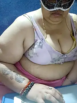 tamilthanushriのライブXXXチャット