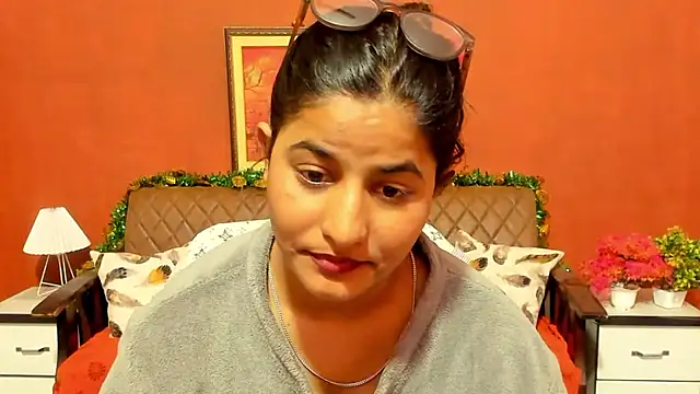 Jasmine_Jaey1's Live XXX Chat