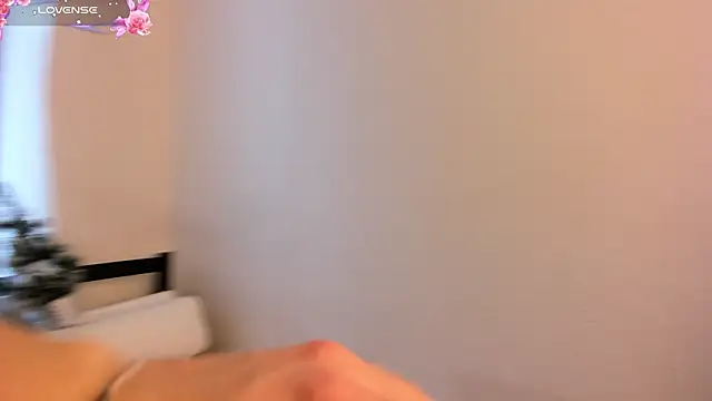 EmmaStoneWants' Live XXX Chat