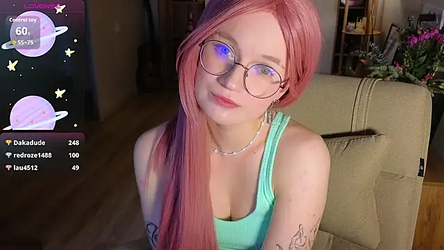 Kitty_smalltits Webcam-Show