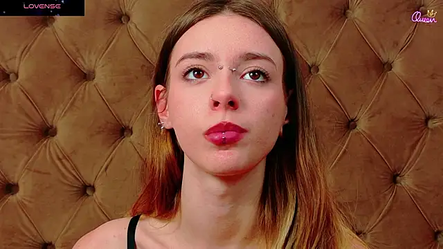 CoraVex Live XXX Chat