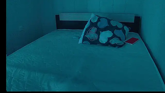 Snow-Bars77's Webcam Show