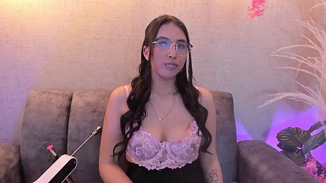 Valk_submissive's Live XXX Chat