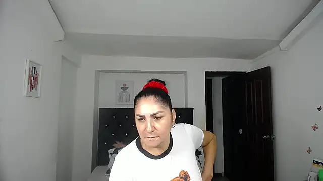 mature_bigboobs10's Live XXX Chat