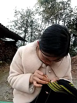 ngan-cute Live XXX-Chat