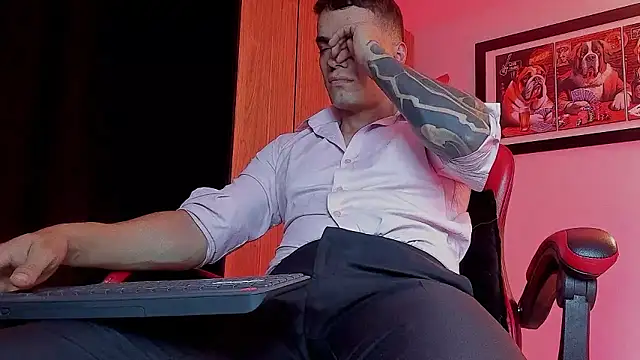 ALPHA_DOMINUS_ Chat XXX in diretta