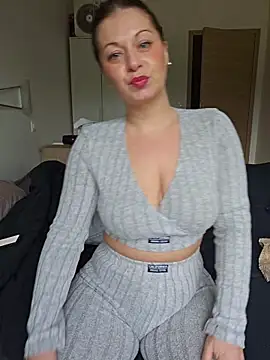 Chatroom XXX en direct de Chaudesquirt