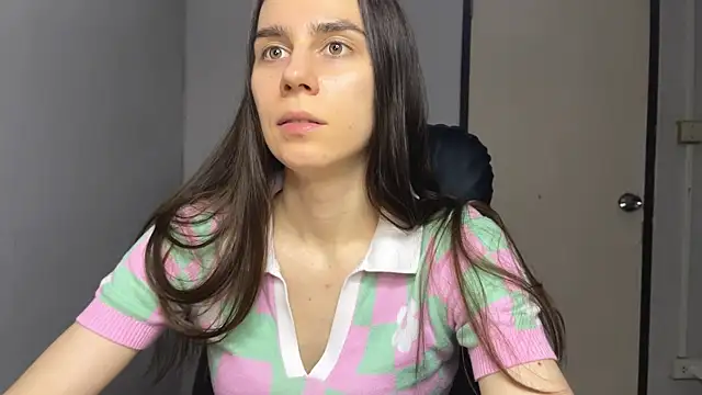 دردشة SassyJessi الجنسية المباشرة