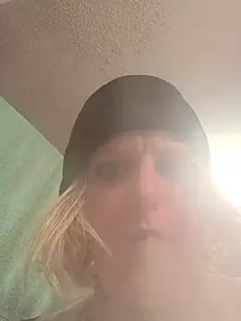 KITTYBOOBOOFUXX's Live XXX Chat