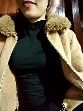 Sinejdk3 Adlı Modelin Canlı XXX Sohbeti