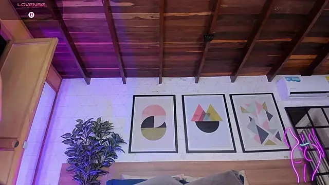 MiaKay1: онлайн-секс-чат