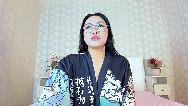 NatsumiHun's Live XXX Chat