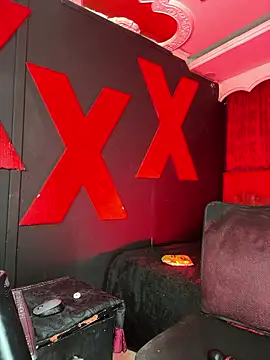 abrilbigcock 网络视讯表演