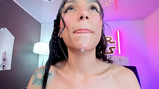 miss___evangeline: απευθείας συνομιλία ΧΧΧ