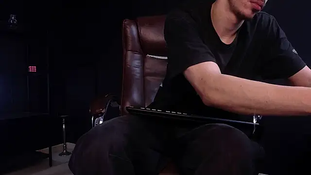 KaydenDrewのライブXXXチャット