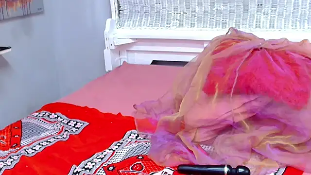 Show modela PreciousEbonyPearl na web-kameri