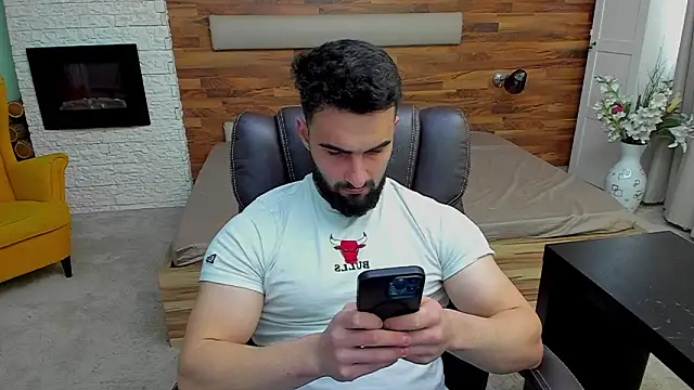 Chatroom XXX en direct de MicahLane