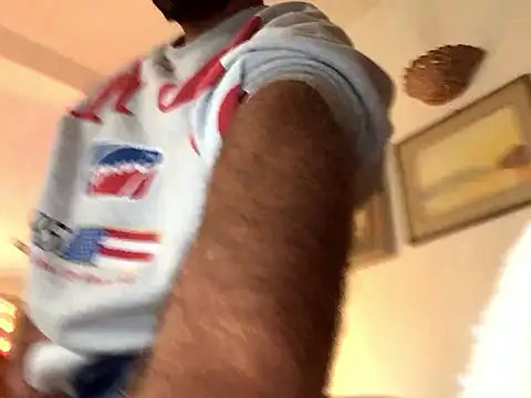 fuckerplayer1's Live XXX Chat