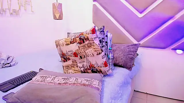 XXX chat uživo modela SabrinaBrownn