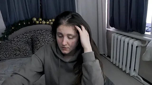 Pokazy przed kamerką – Holliy_Cooper