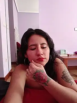 Megan_hotwife_: απευθείας συνομιλία ΧΧΧ