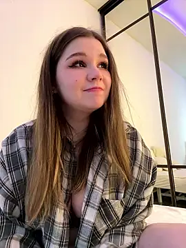 PumaShyXD Chat XXX in diretta