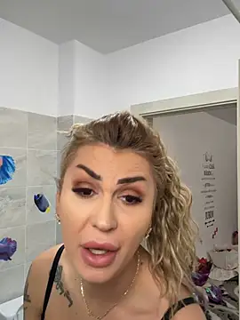 Nicol2Naya's Live XXX Chat