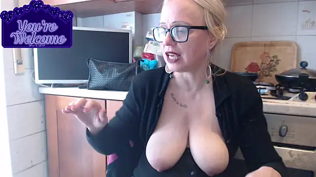 martachatte's Live XXX Chat