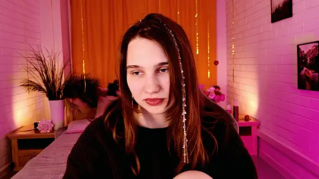 TessaMill élő XXX-chatje