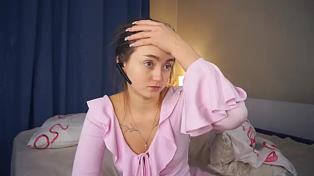 LoraDavi's Live XXX Chat