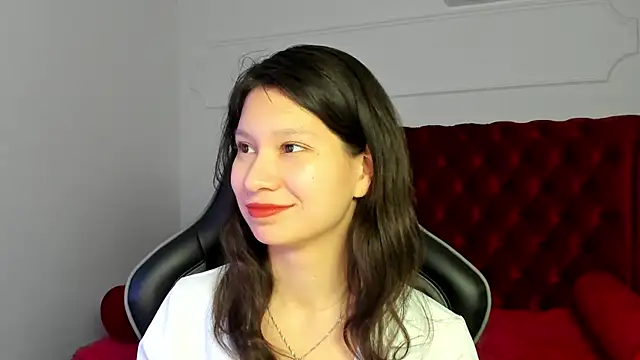 SaraDenarsのライブXXXチャット