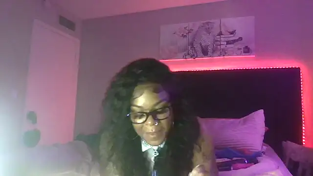 TattedBeautyCakz's Live XXX Chat