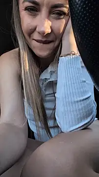 Risky_girl23 লাইভ XXX চ্যাট