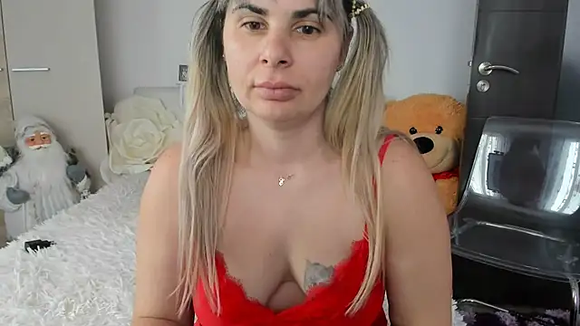 Chat +18 de sweetemy4u ao vivo