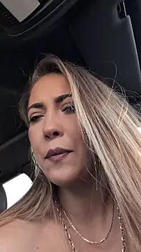 Risky_girl23: απευθείας συνομιλία ΧΧΧ