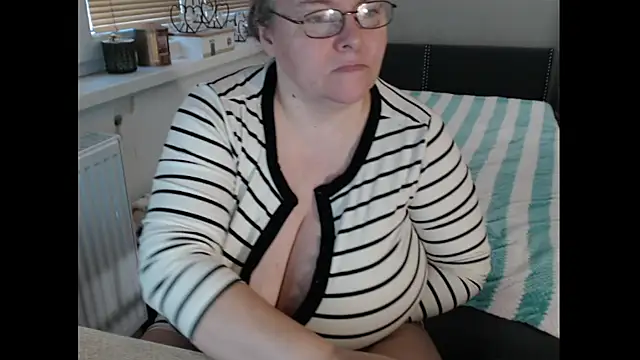 Sweetboobs' Live XXX Chat