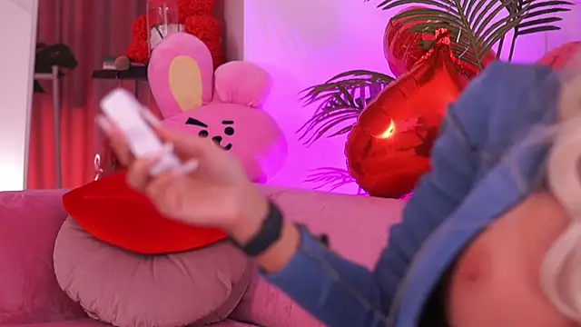 fallingangel Adlı Modelin Canlı XXX Sohbeti