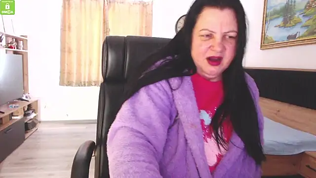 Zulemasecrets Show in webcam