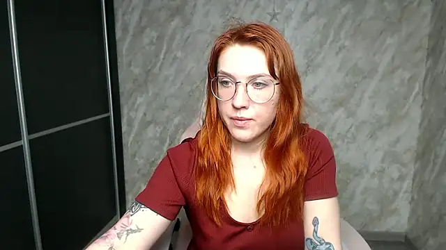 Reginasmilee élő XXX-chatje