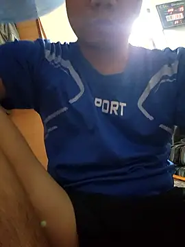 Deptraidatinh élő XXX-chatje