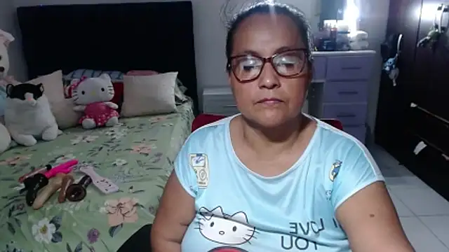 pervert_mommy_'s Live XXX Chat