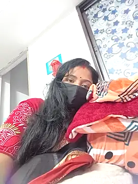 Hot-TinaaのライブXXXチャット