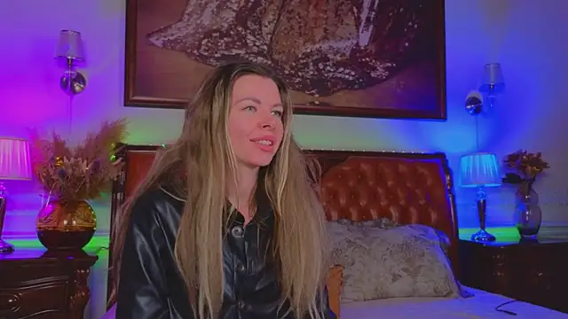 Real_Tini Adlı Modelin Canlı XXX Sohbeti