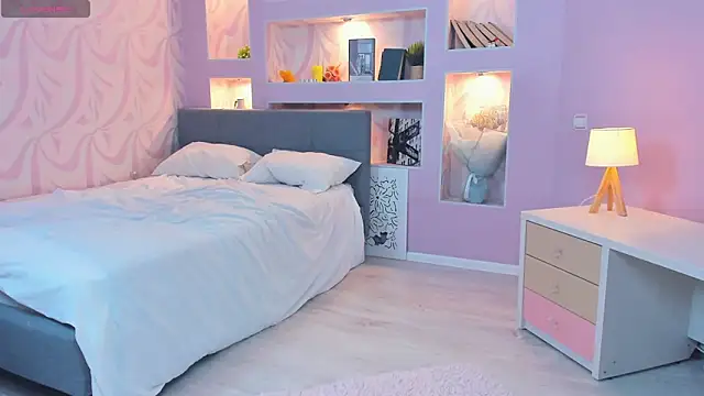 FloraDobb Chat XXX in diretta