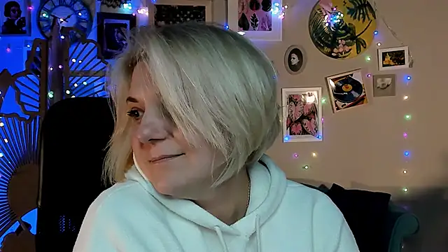 EvaEvals' Live XXX Chat