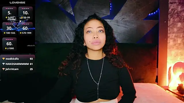 ElyaQuinn's Live XXX Chat