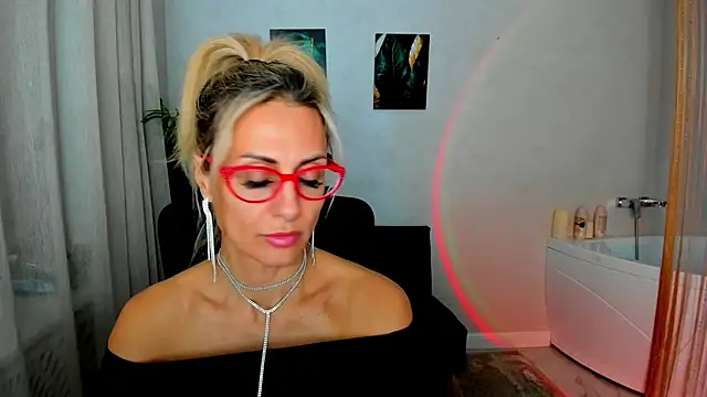 MuseOfStage's Live XXX Chat