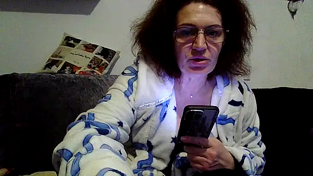 RubyyRosee élő XXX-chatje